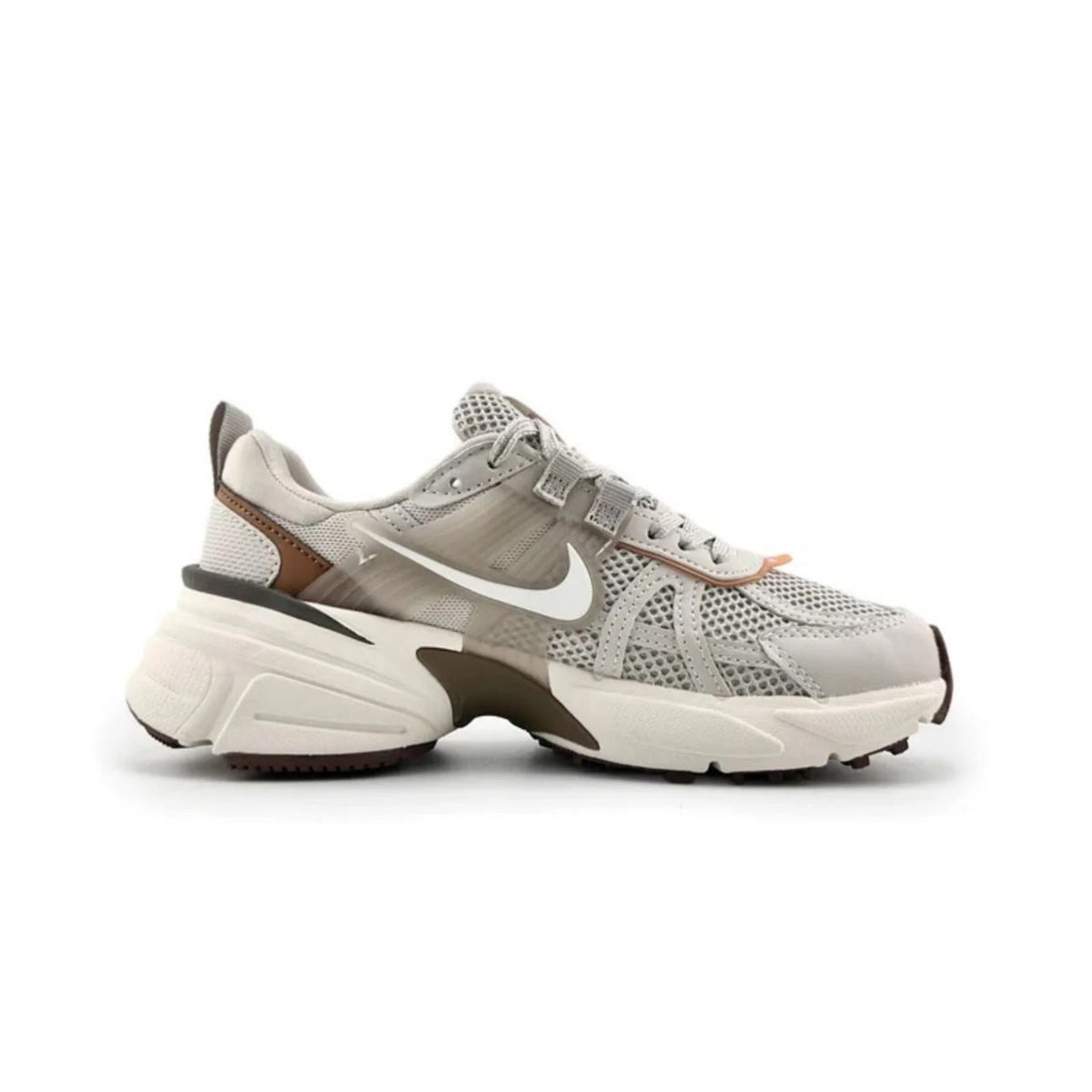 Nike V2K Run — Beige/Blanco