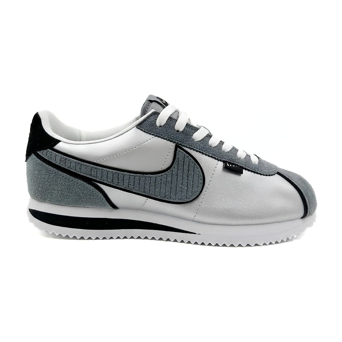 Nike Cortez Plateado